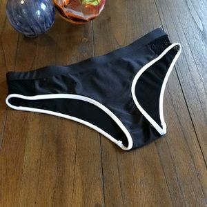 NWOT Sia Australia Bikini Bottom